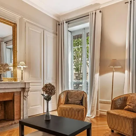 Apartamento Le Vendome - Elegance & Charm In The Heart Of Lyon's 6th Arrondissement