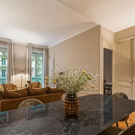 Apartamento Le Vendome - Elegance & Charm In The Heart Of Lyon's 6th Arrondissement *