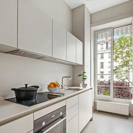 Le Vendome - Elegance & Charm In The Heart Of Lyon's 6th Arrondissement * Lyon